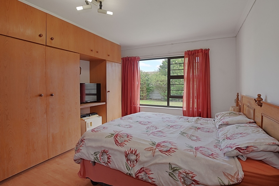 4 Bedroom Property for Sale in Welgelegen 3 Western Cape
